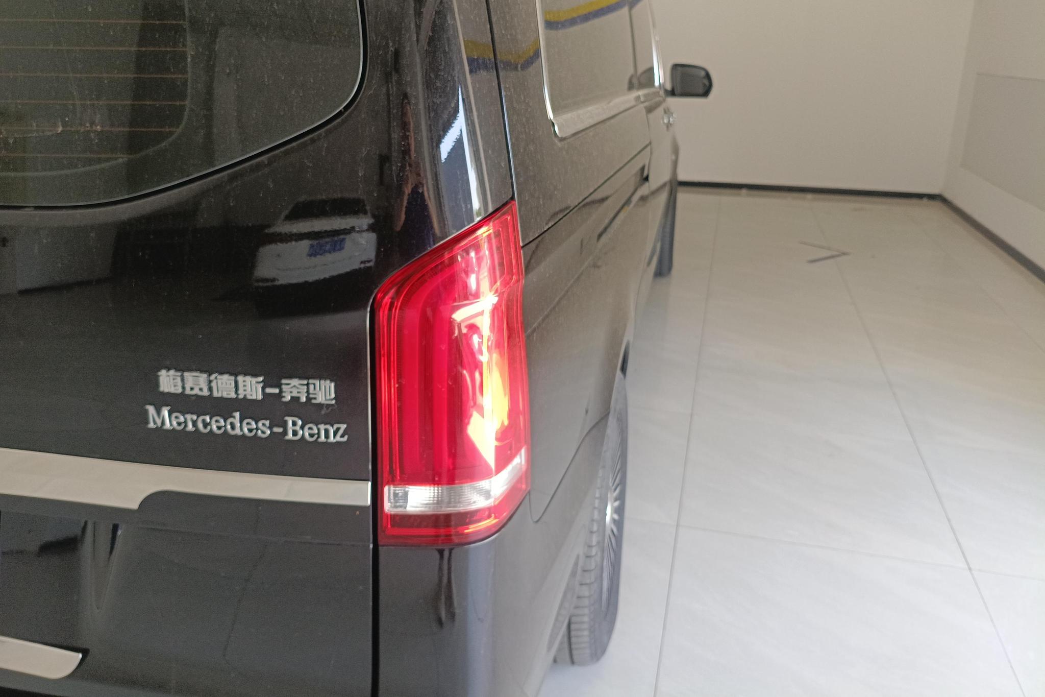 Mercedes-Benz Vito 2018 2.0T 7 мест V