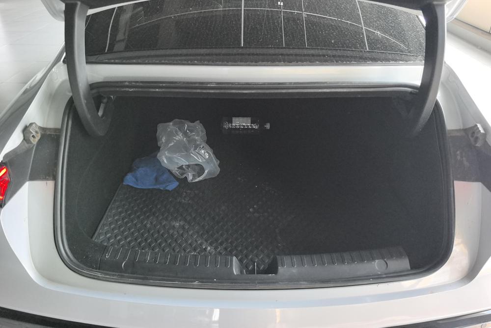 Geely Galaxy E8, фото 17