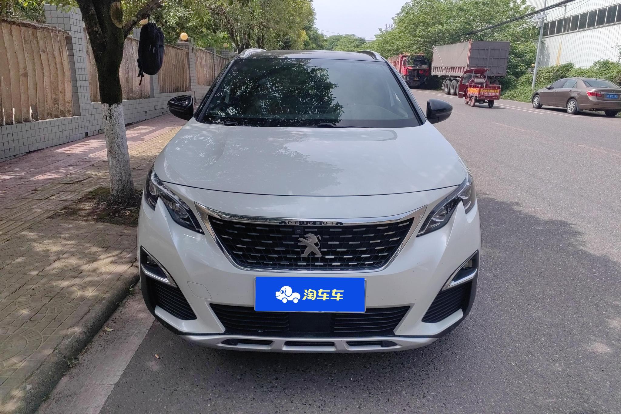 Peugeot 5008 2017 380THP 7 мест Luxury GT