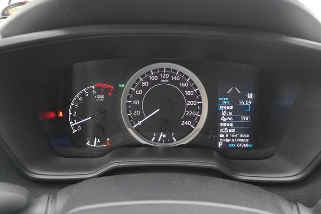 Toyota Corolla 2021 1.2 T S-CVT — фото 13