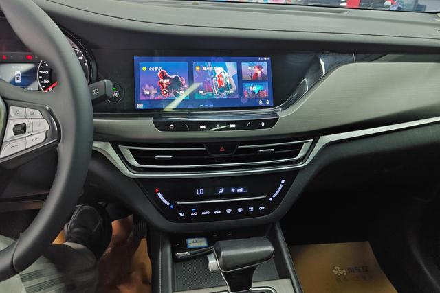 Changan CS35 PLUS 2019 1.4 T DCT — фото 12