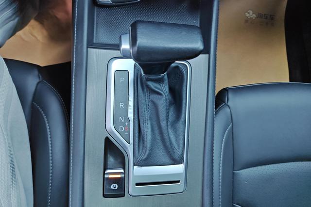 Changan CS35 PLUS 2019 1.4 T DCT — фото 14