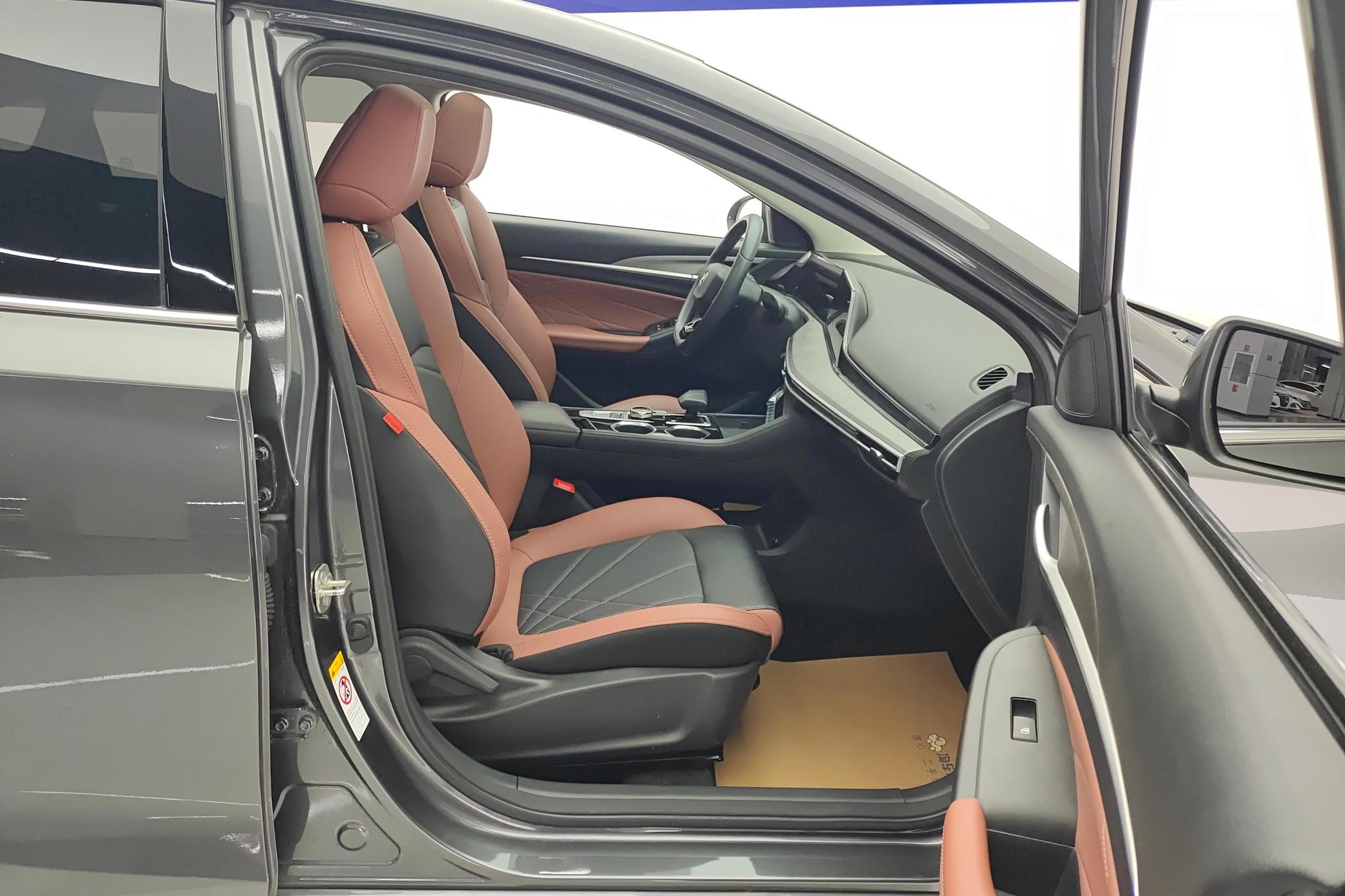 Changan Eado 2022 PLUS NE 1.4T GDI DCT Luxury