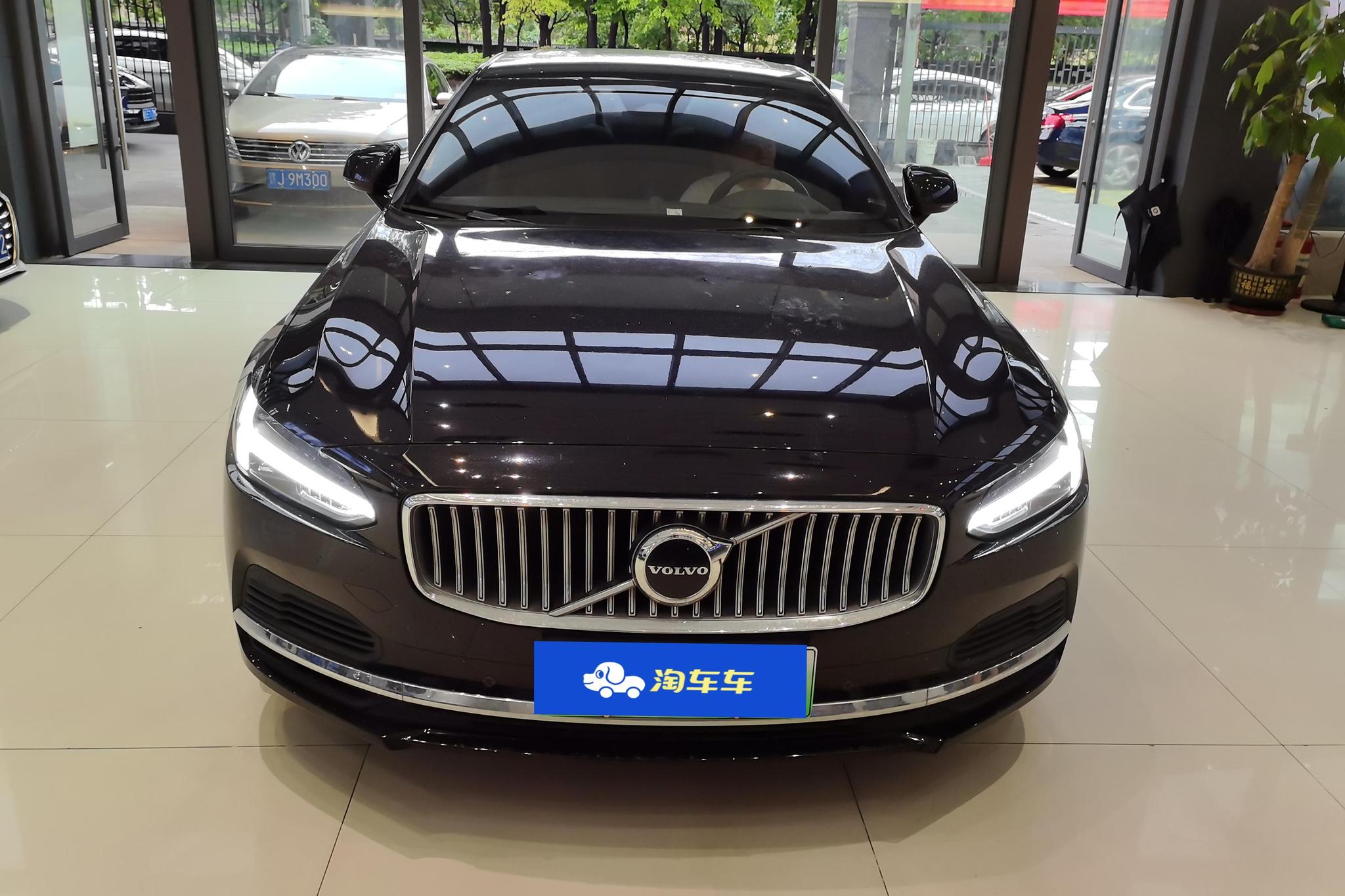 Volvo S90 PHEV 2023 T8 Luxury