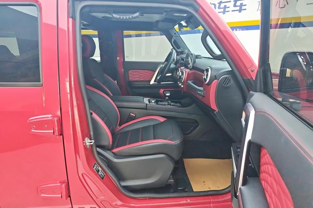 BAIC BJ40 2020 2.0 T AT 4 WD — фото 15
