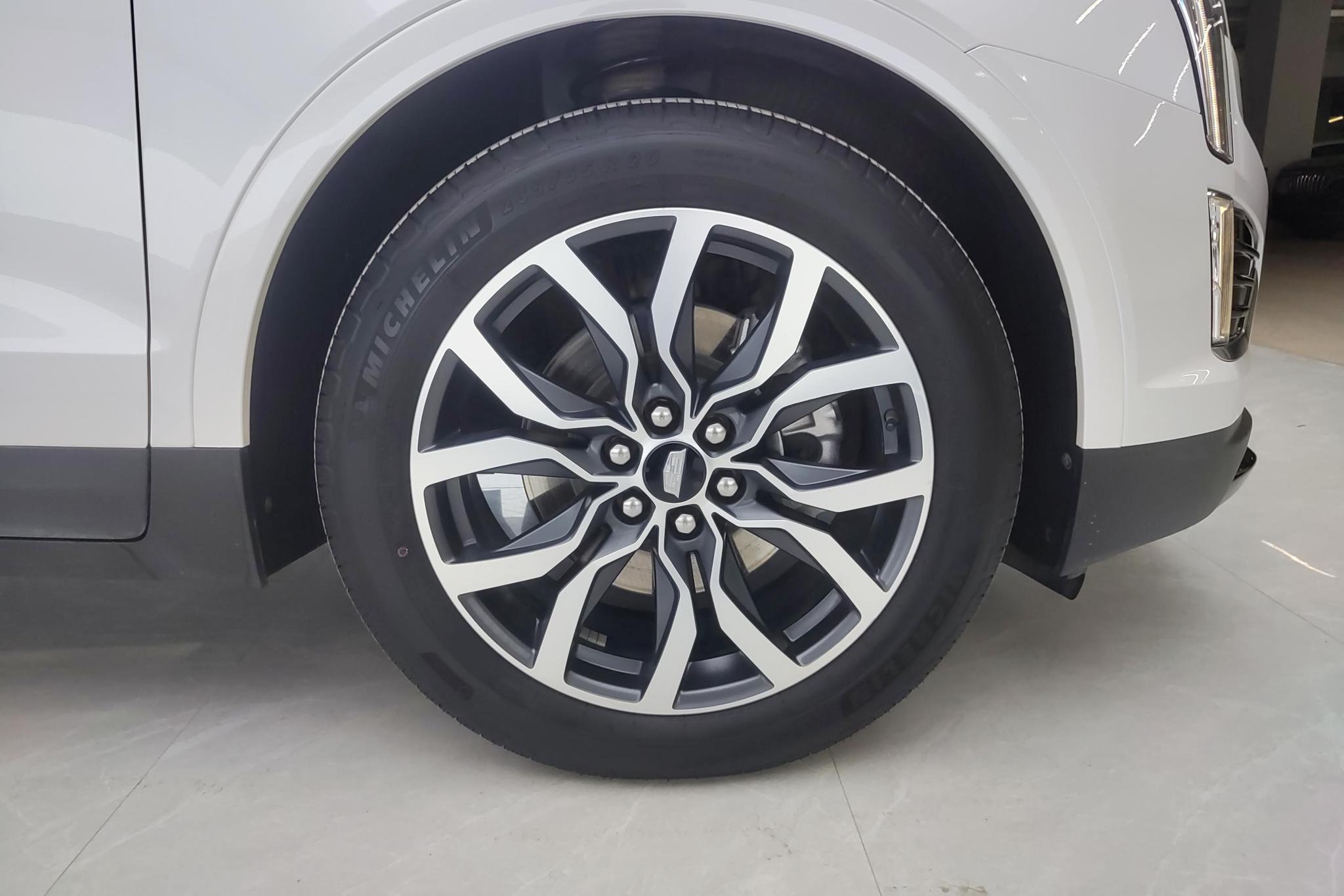 Cadillac XT5 2022 2.0T Luxury