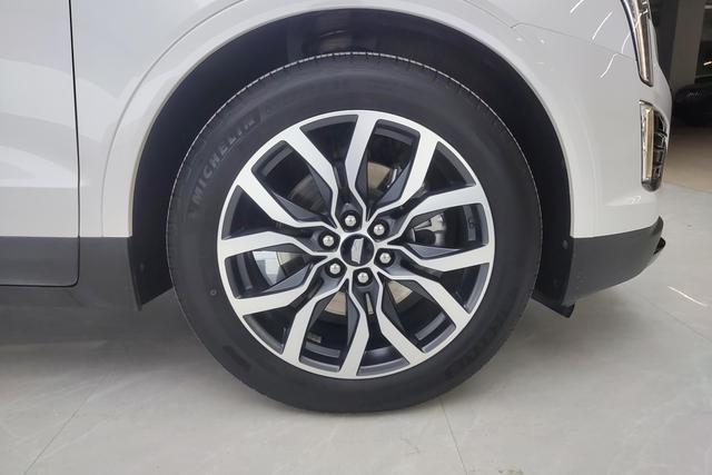 Cadillac XT5 2022 2.0 T 4 WDLuxury — фото 4