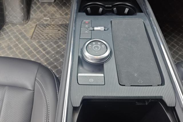 Ford Mondeo 2025 Eco Boost 245 Luxury — фото 14