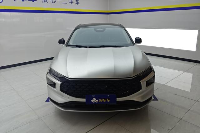 Ford Mondeo 2025 Eco Boost 245 Luxury — фото 2