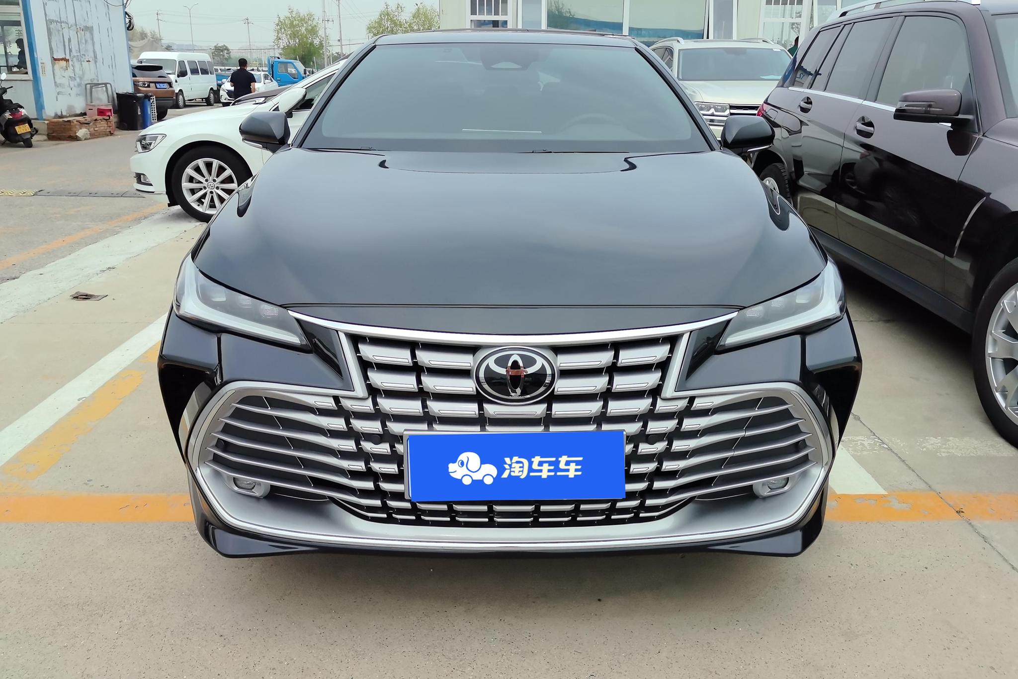 Toyota Avalon 2024 2.0L CVT Luxury