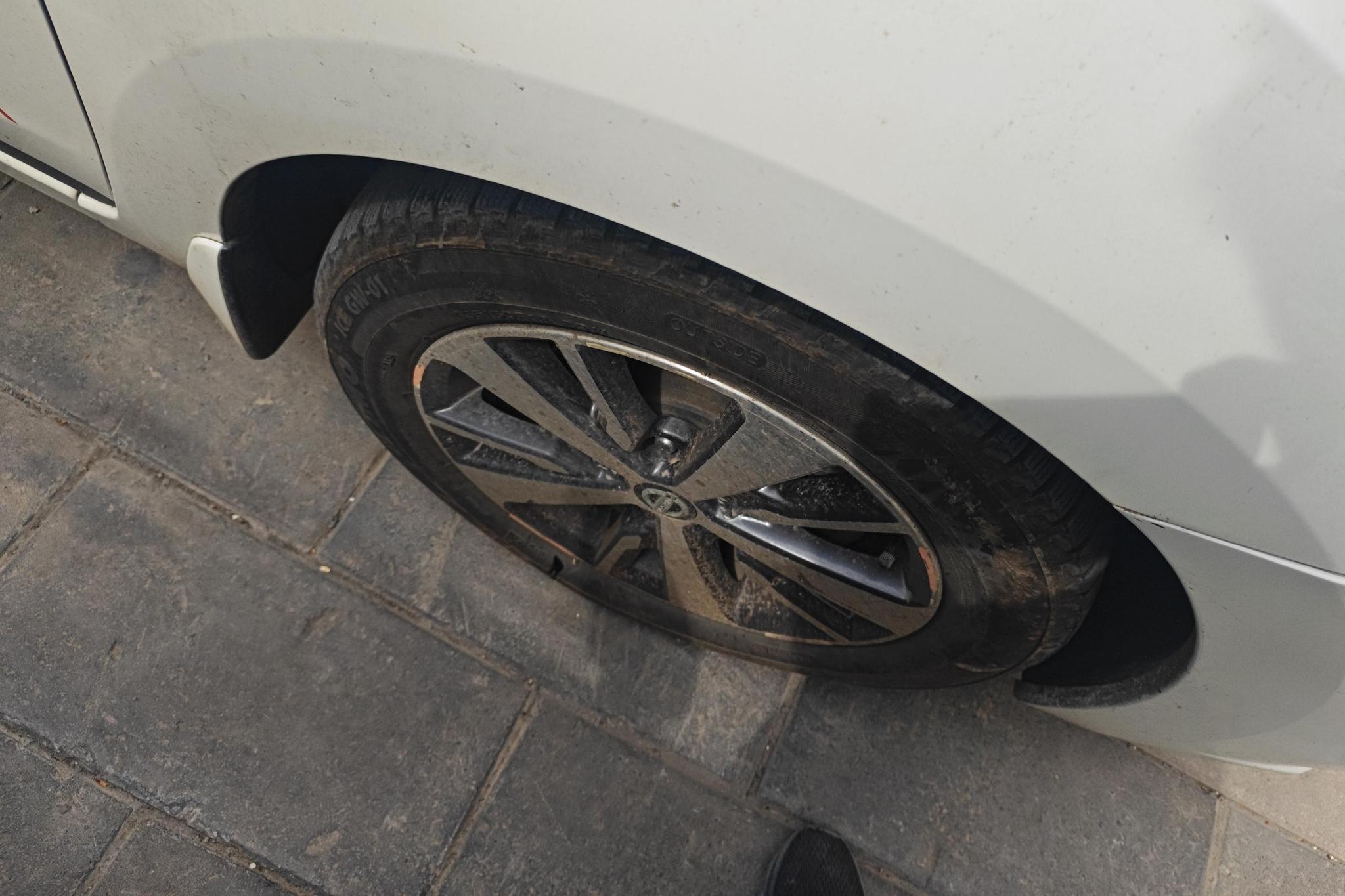 Nissan Bluebird 2016 1.6L MT
