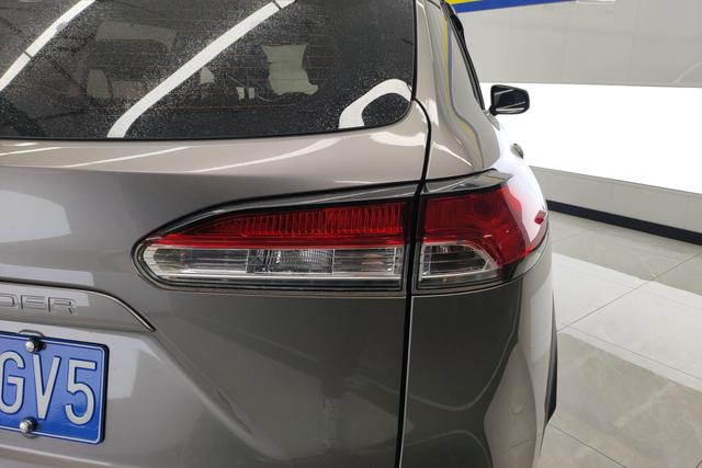 Toyota Frontlander 2023 2.0 L CVT — фото 5