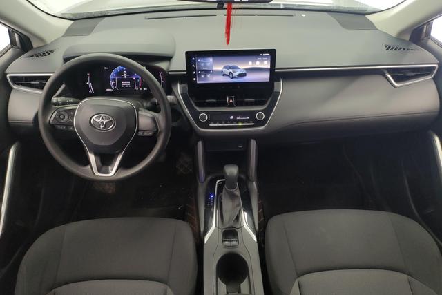 Toyota Frontlander 2023 2.0 L CVT — фото 11