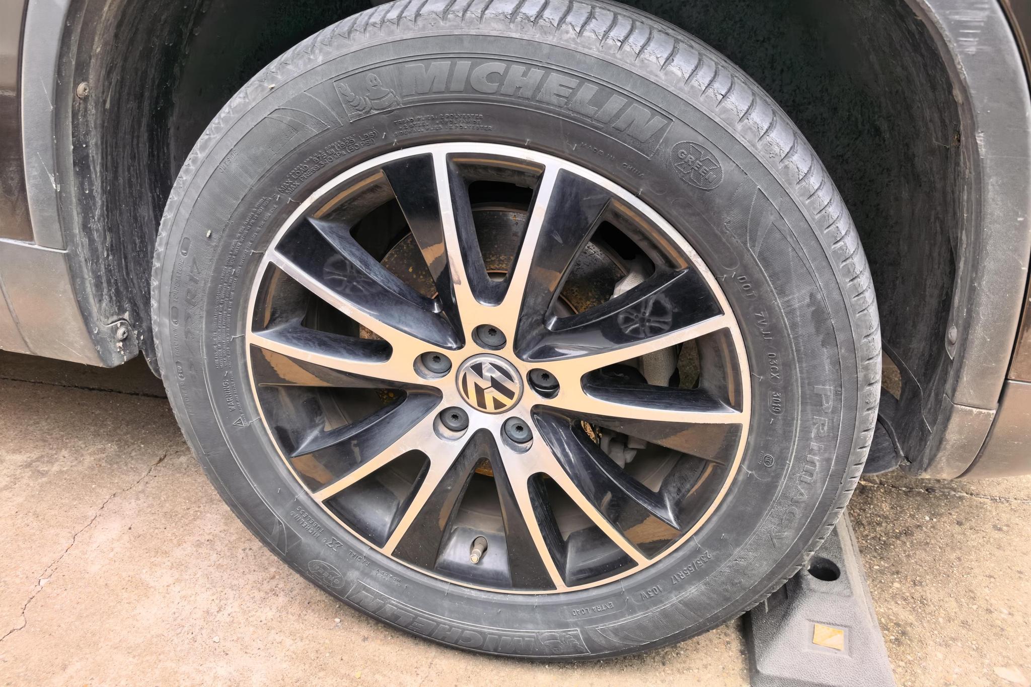 Volkswagen Tiguan 2016 330TSI AT Luxury