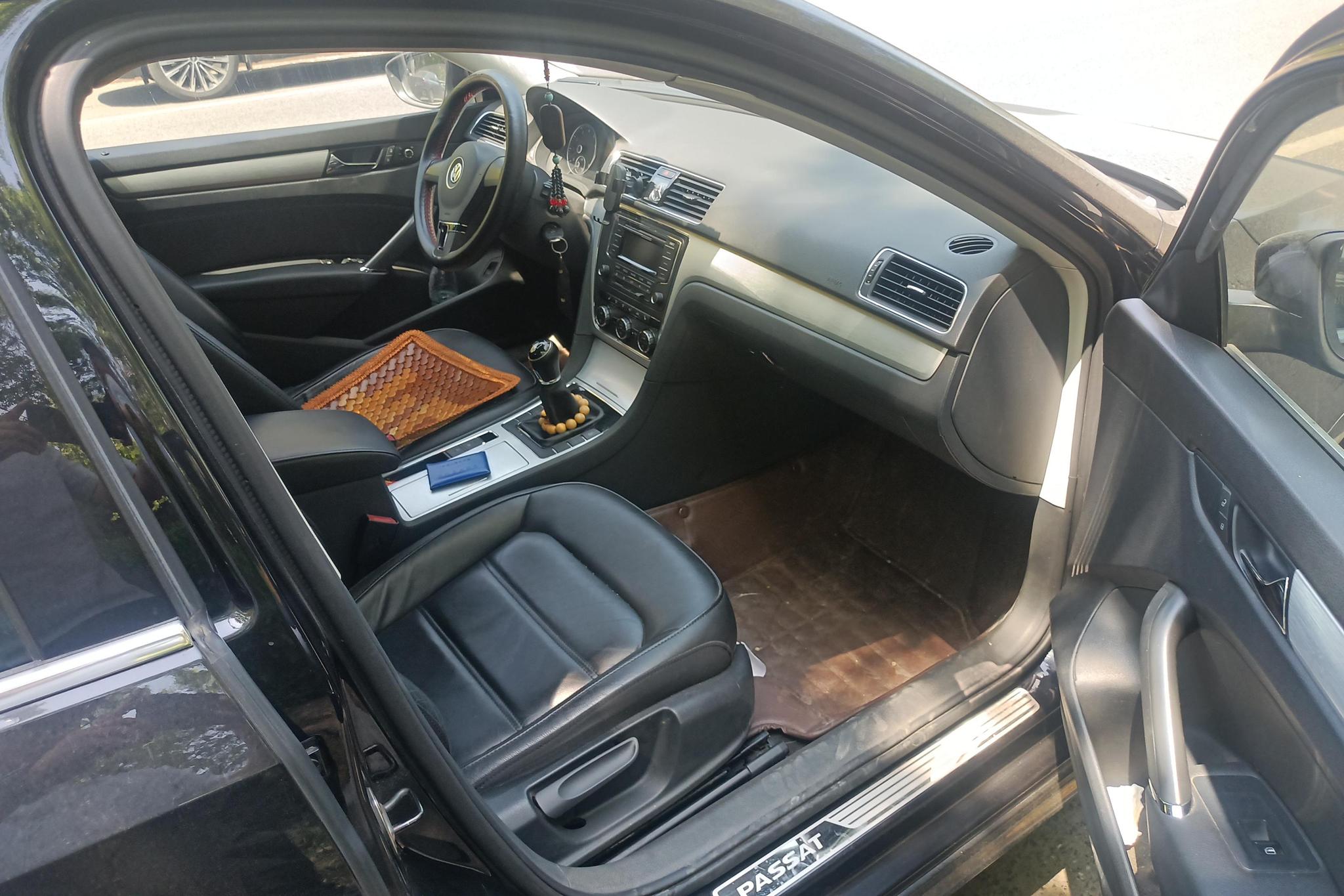Volkswagen Passat 2013 1.4TSI MT