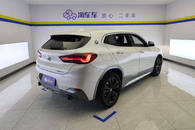 BMW X2 2021 s Drive 20i M — фото 3