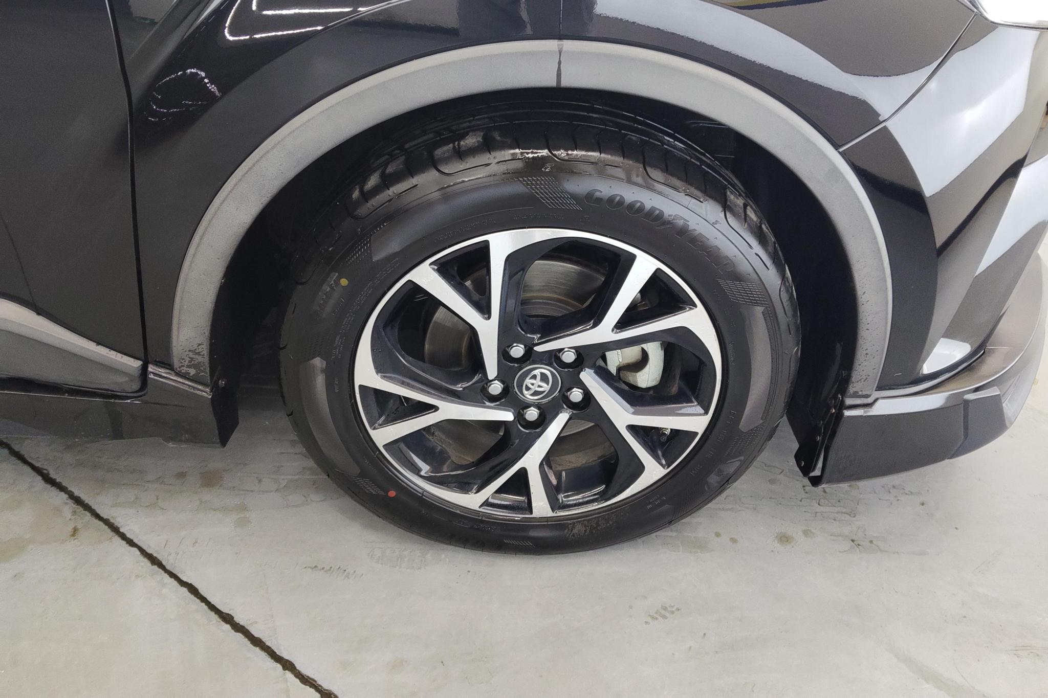 Toyota C-HR 2020 2.0L Lead