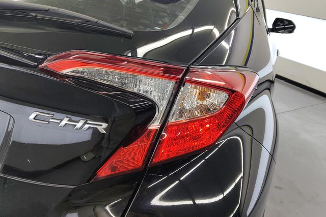 Toyota C-HR 2020 2.0 L — фото 12