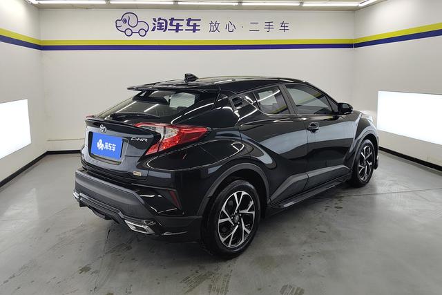 Toyota C-HR 2020 2.0 L — фото 3