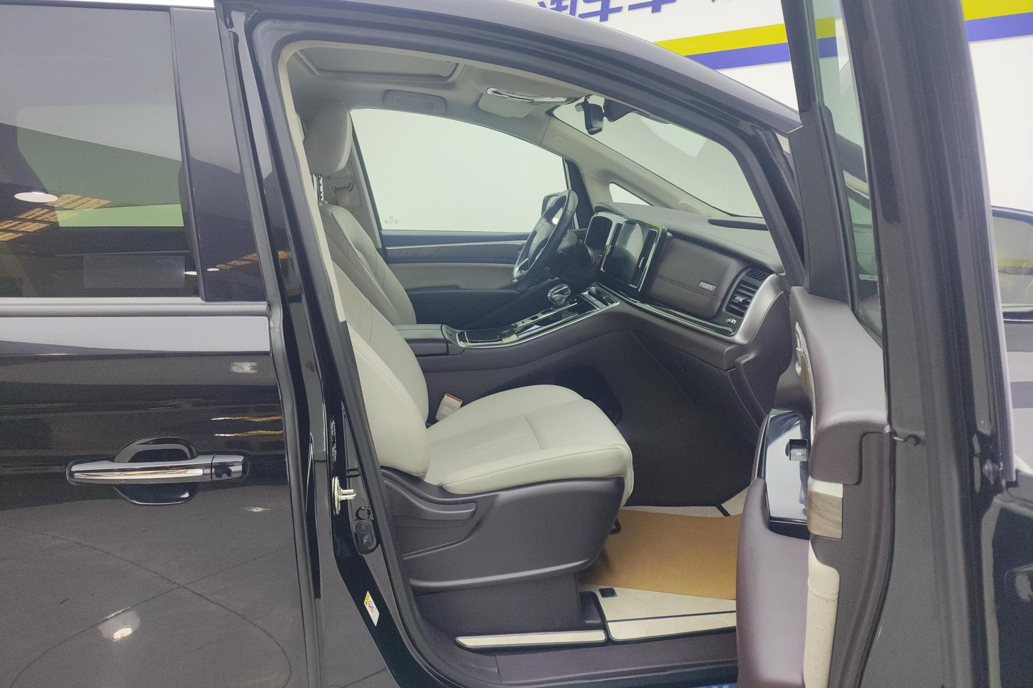 GAC M8 2021 390T Luxury