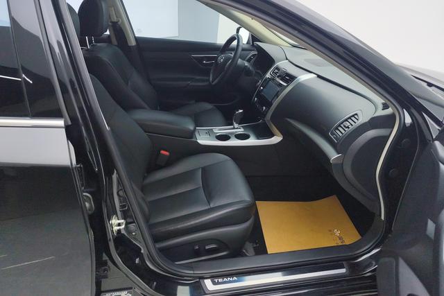 Nissan Teana 2016 2.0 L XL — фото 11