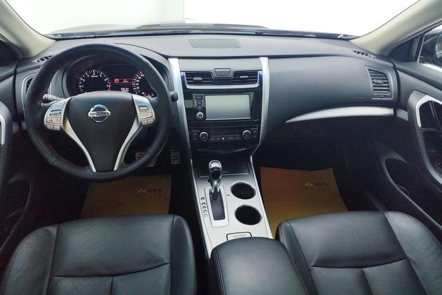 Nissan Teana 2016 2.0 L XL — фото 13