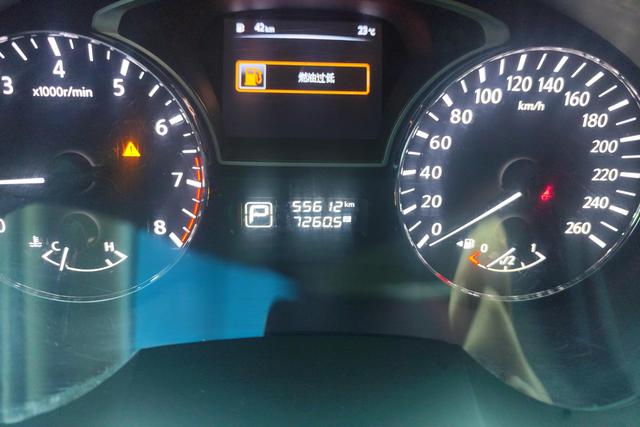 Nissan Teana 2016 2.0 L XL — фото 14