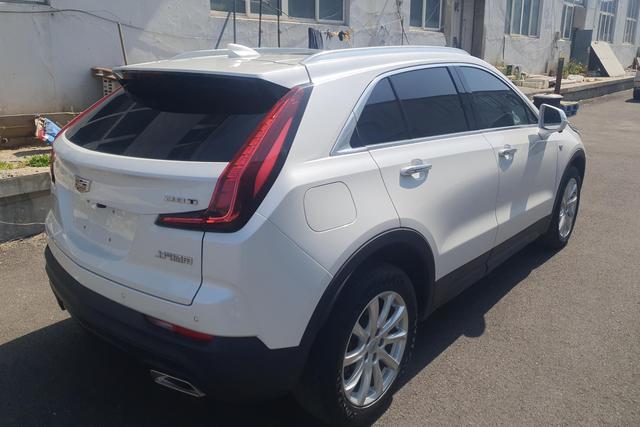 Cadillac XT4 2021 28 T 2 WD — фото 3