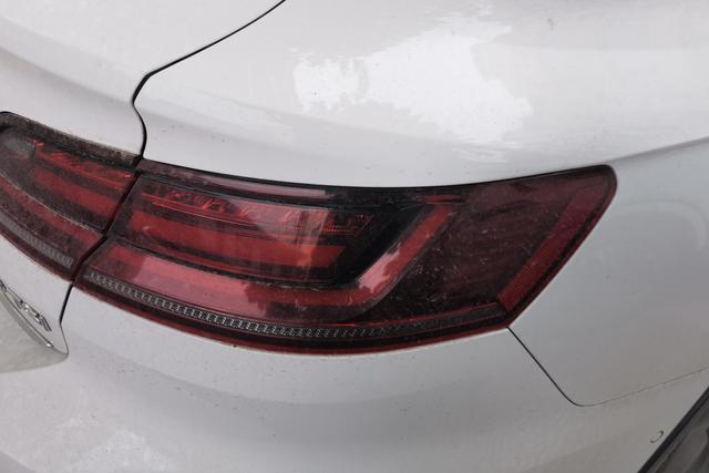 Volkswagen CC 2023 380 TSI — фото 6