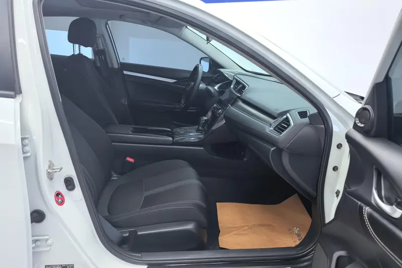 Honda Civic — фото 10