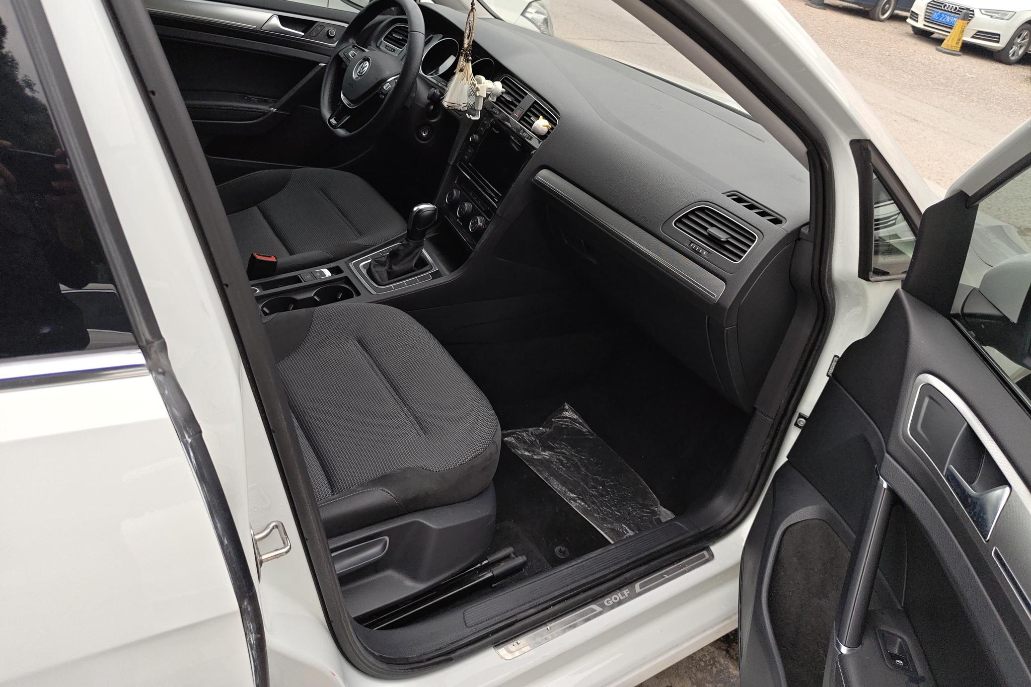 Volkswagen Golf 2019 280TSI DSG Comfort VI