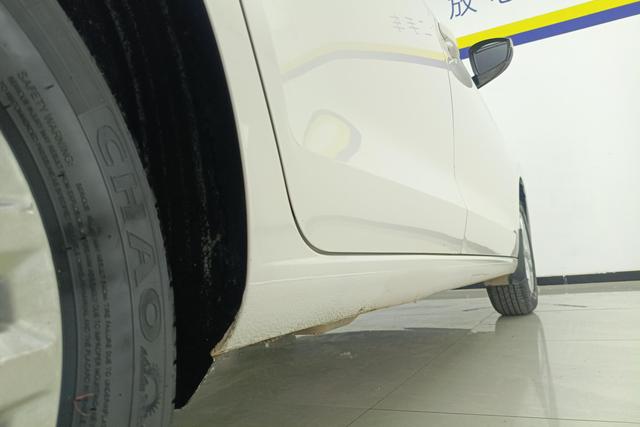 Volkswagen Jetta 2017 1.4 L MT — фото 11