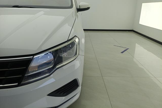 Volkswagen Jetta 2017 1.4 L MT — фото 4