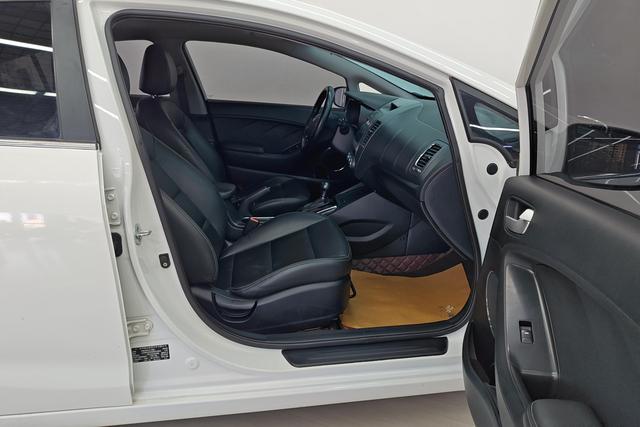 Kia K3 2016 1.6 L ATGLS — фото 10