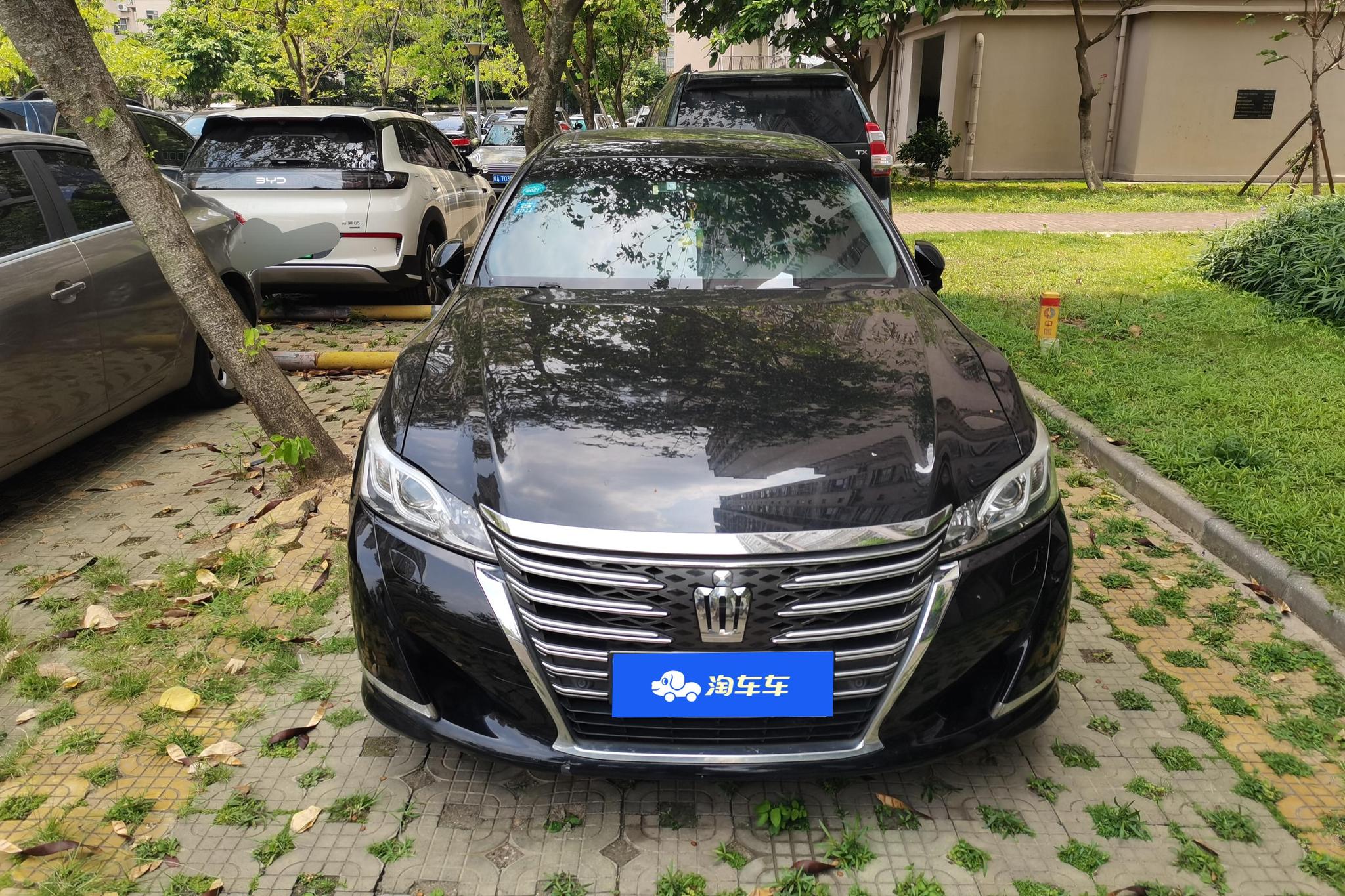 Toyota Crown 2018 2.0T Fashion