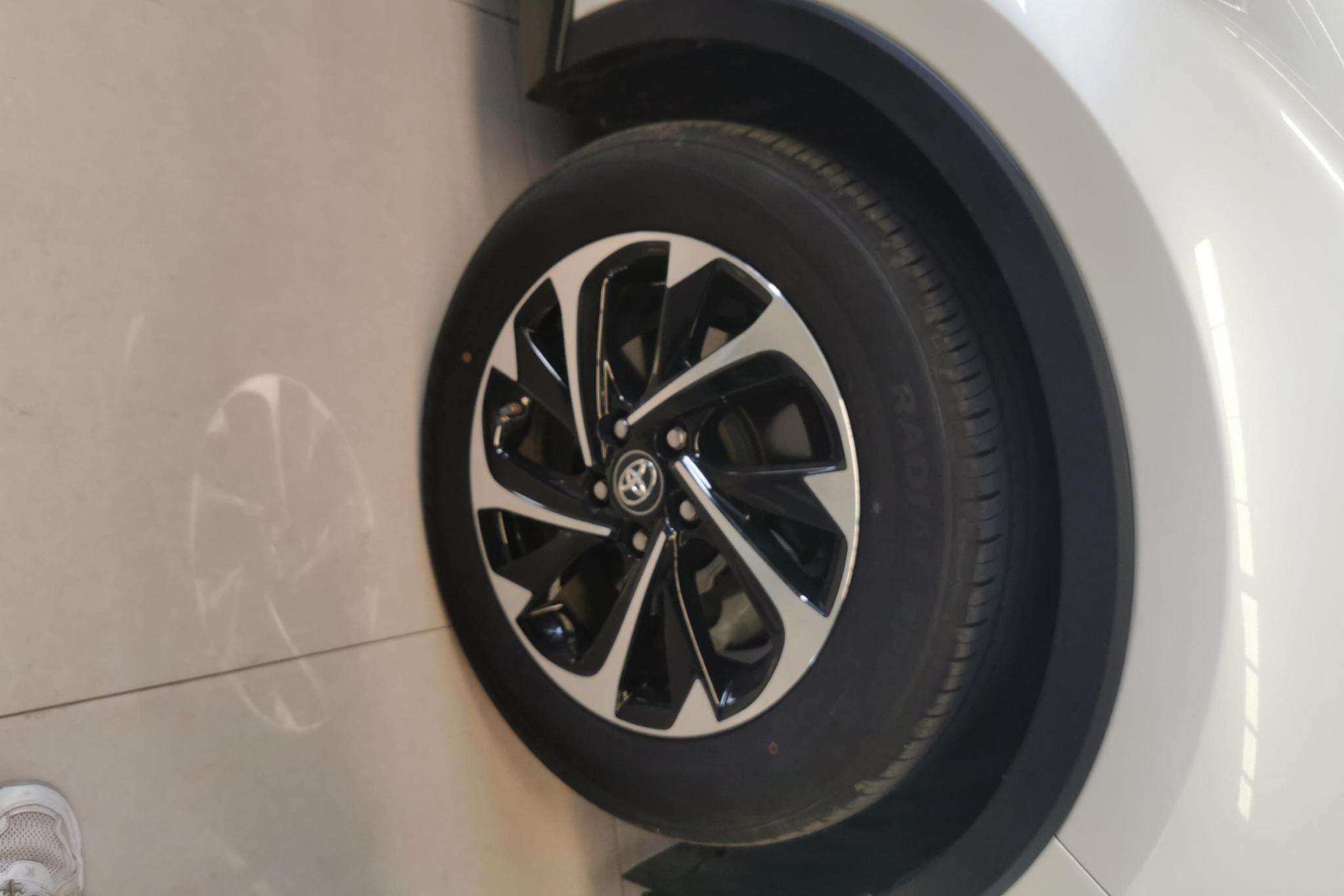 Toyota Izoa 2020 2.0L