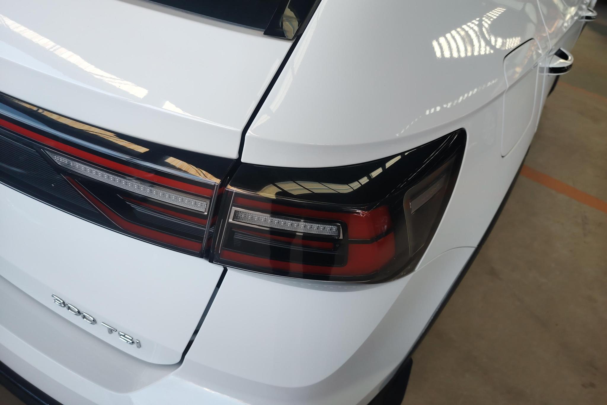 Volkswagen Tharu 2023 300TSI