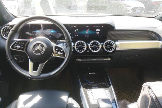Mercedes-Benz GLB 2021 Белый из Китая, фото 4
