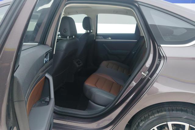 Volkswagen Lavida 2019 280 TSI DSG VI — фото 16