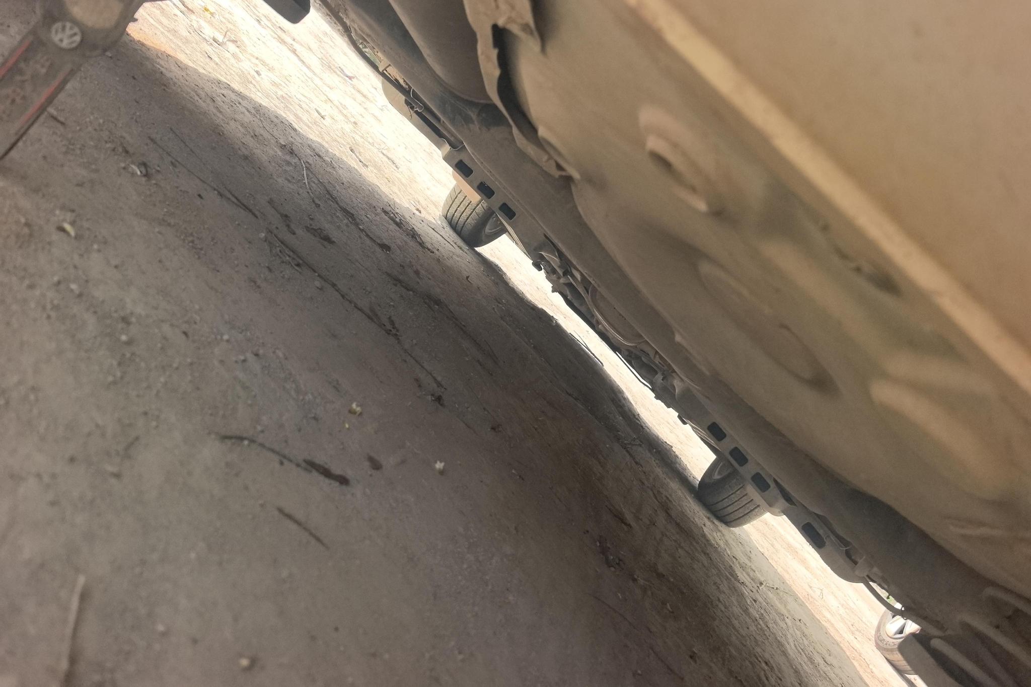 Volkswagen Polo 2016 1.4L MT