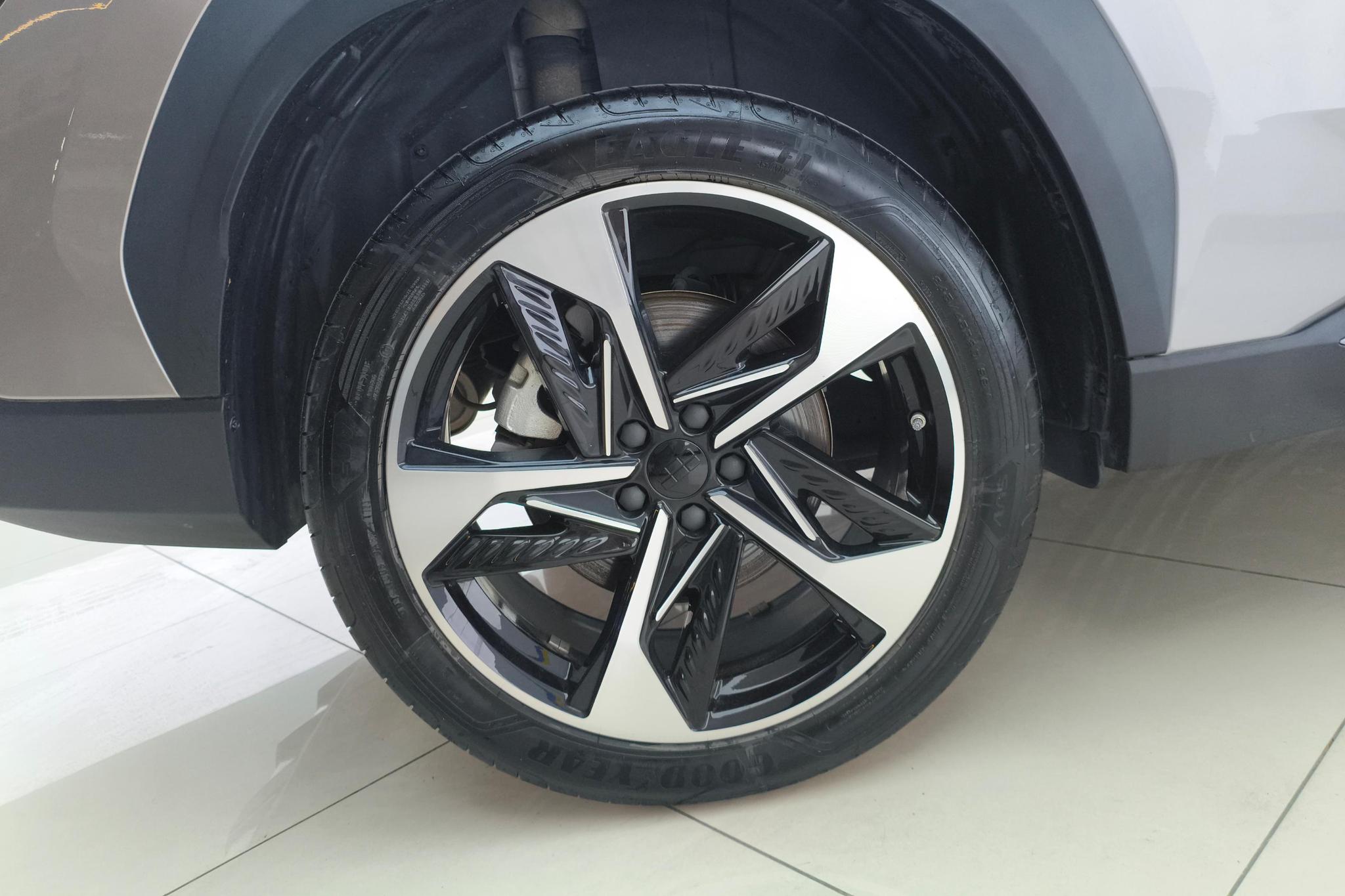 Geely Galaxy Galaxy L7 L7 2023 1.5T DHT 115km