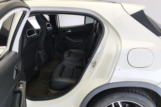 Mercedes-Benz GLA 2016 GLA 200 — фото 16
