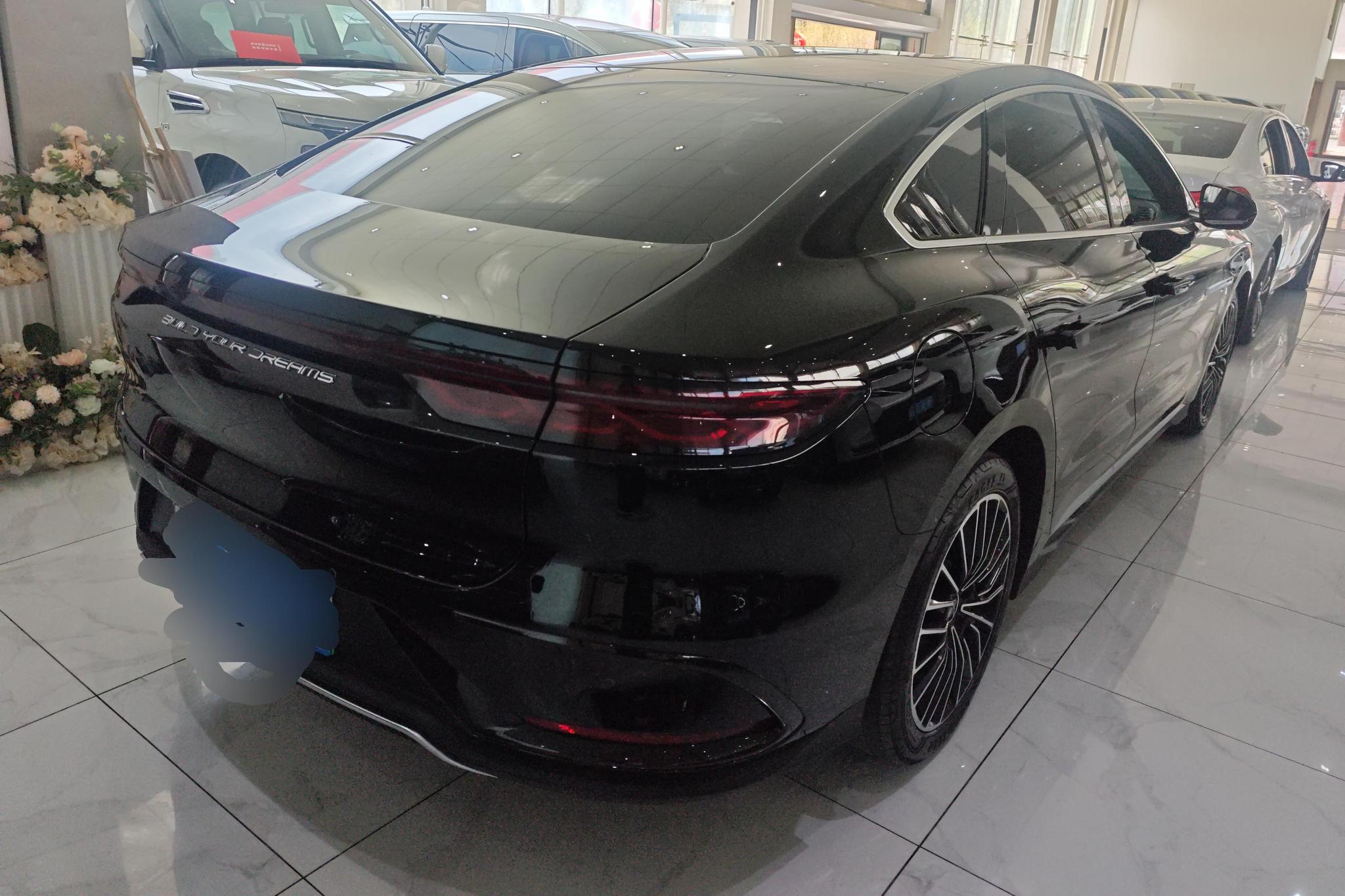BYD Han DM 2024 DM-i 121KM