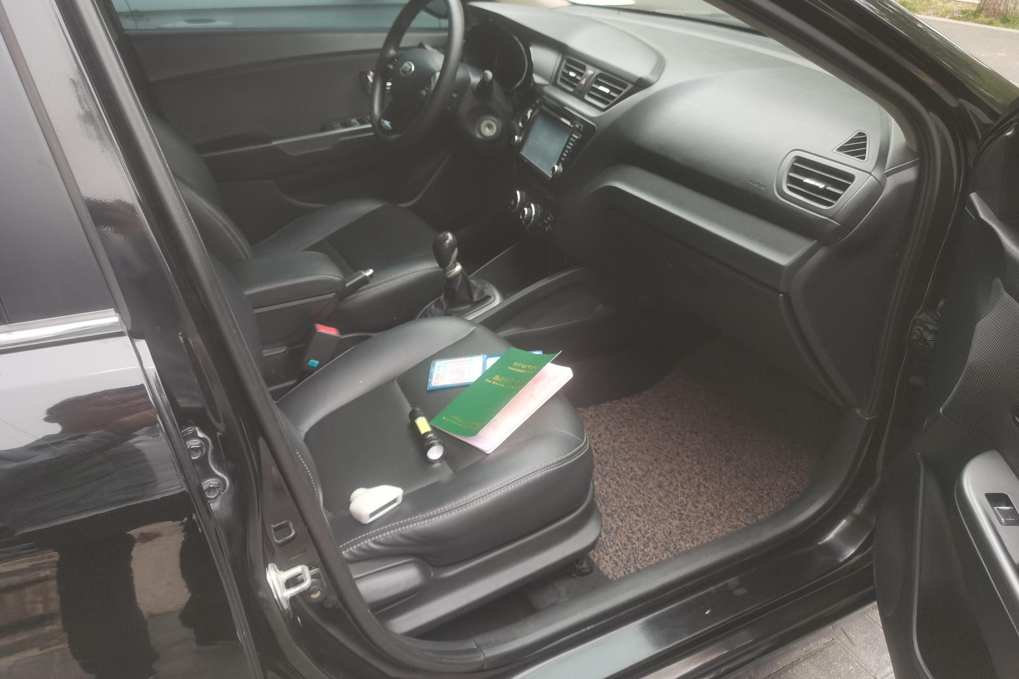 Kia K2 2012 1.4L MT GLS