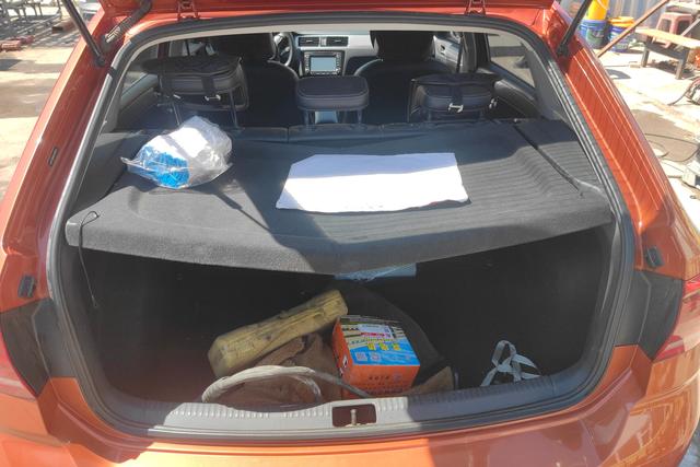Volkswagen Santana 2015 1.6 L ATComfort — фото 17