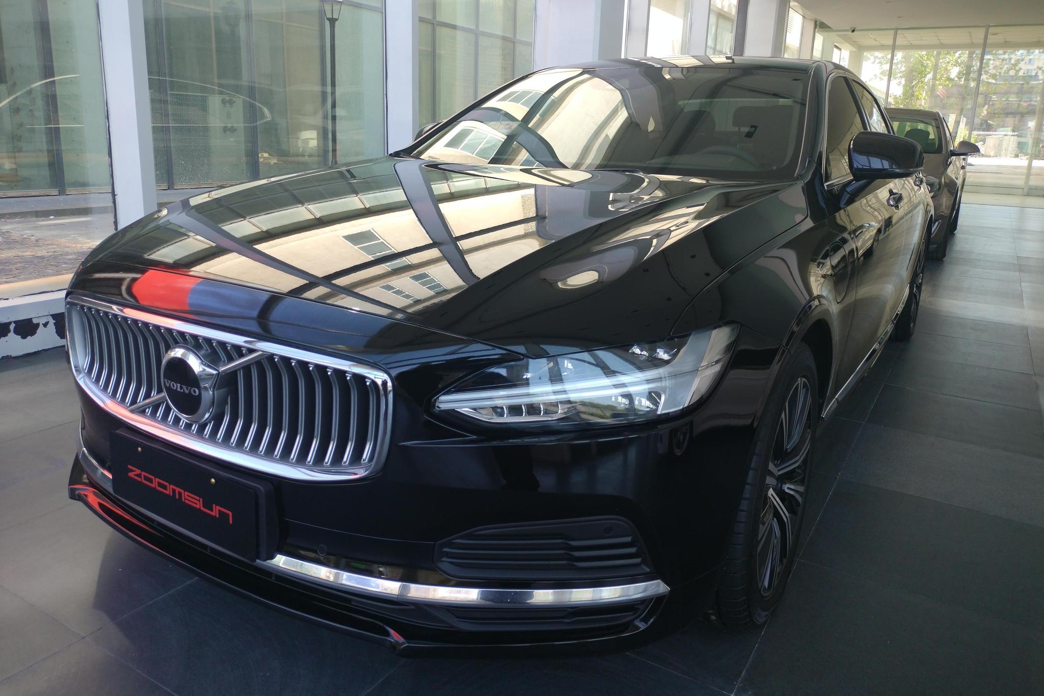 Volvo S90 PHEV