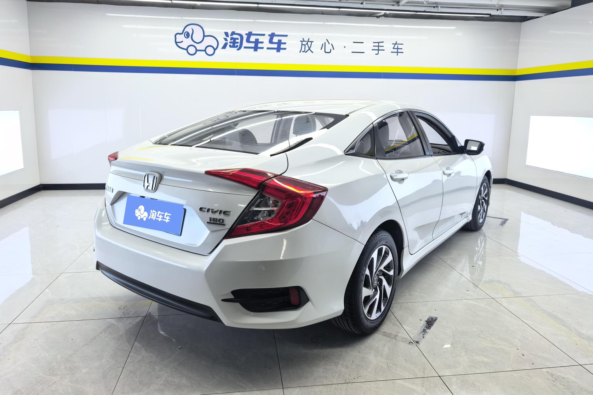 Honda Civic 2019 180TURBO CVT VI