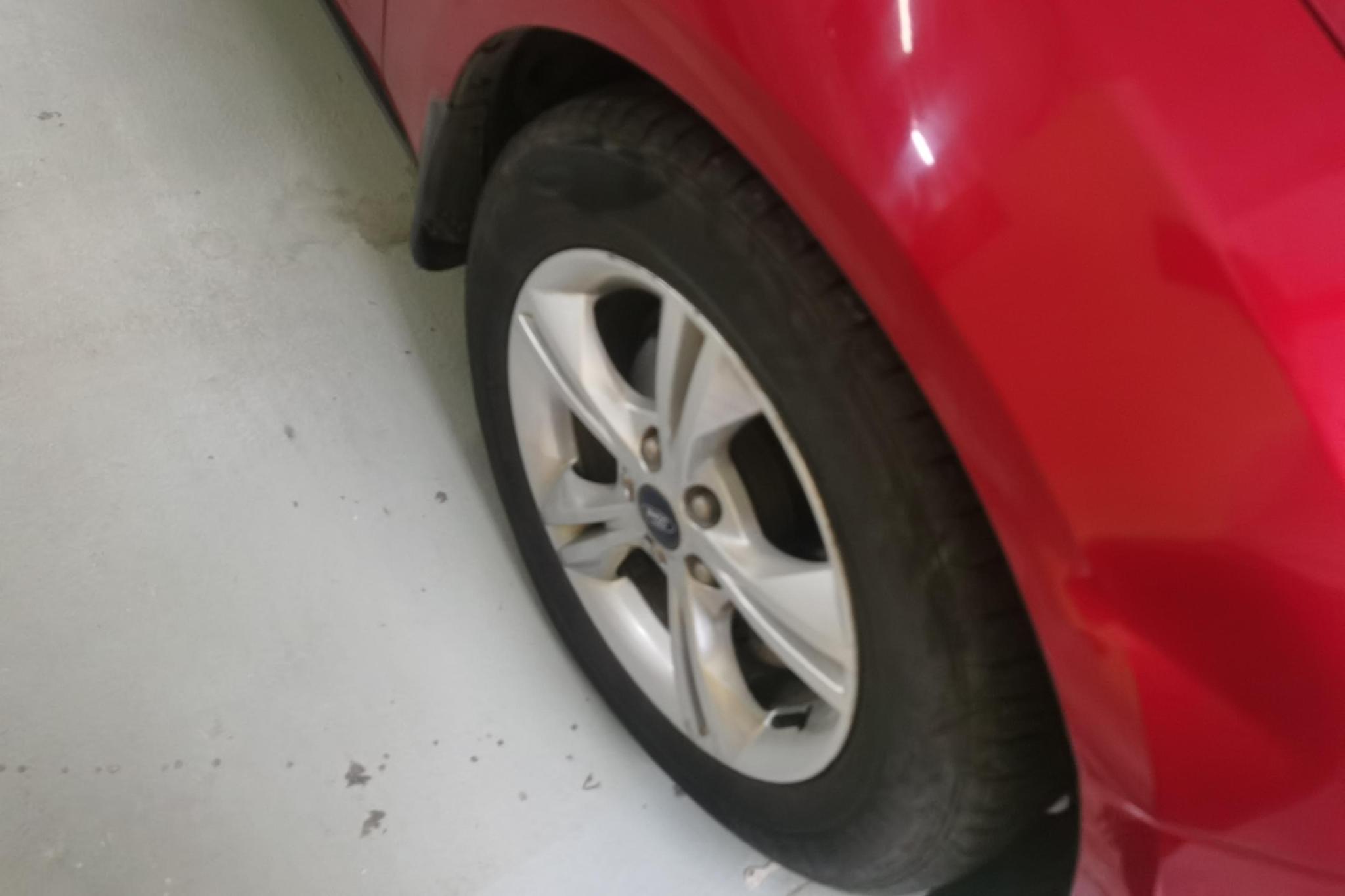 Ford Focus 2012 1.6L AT
