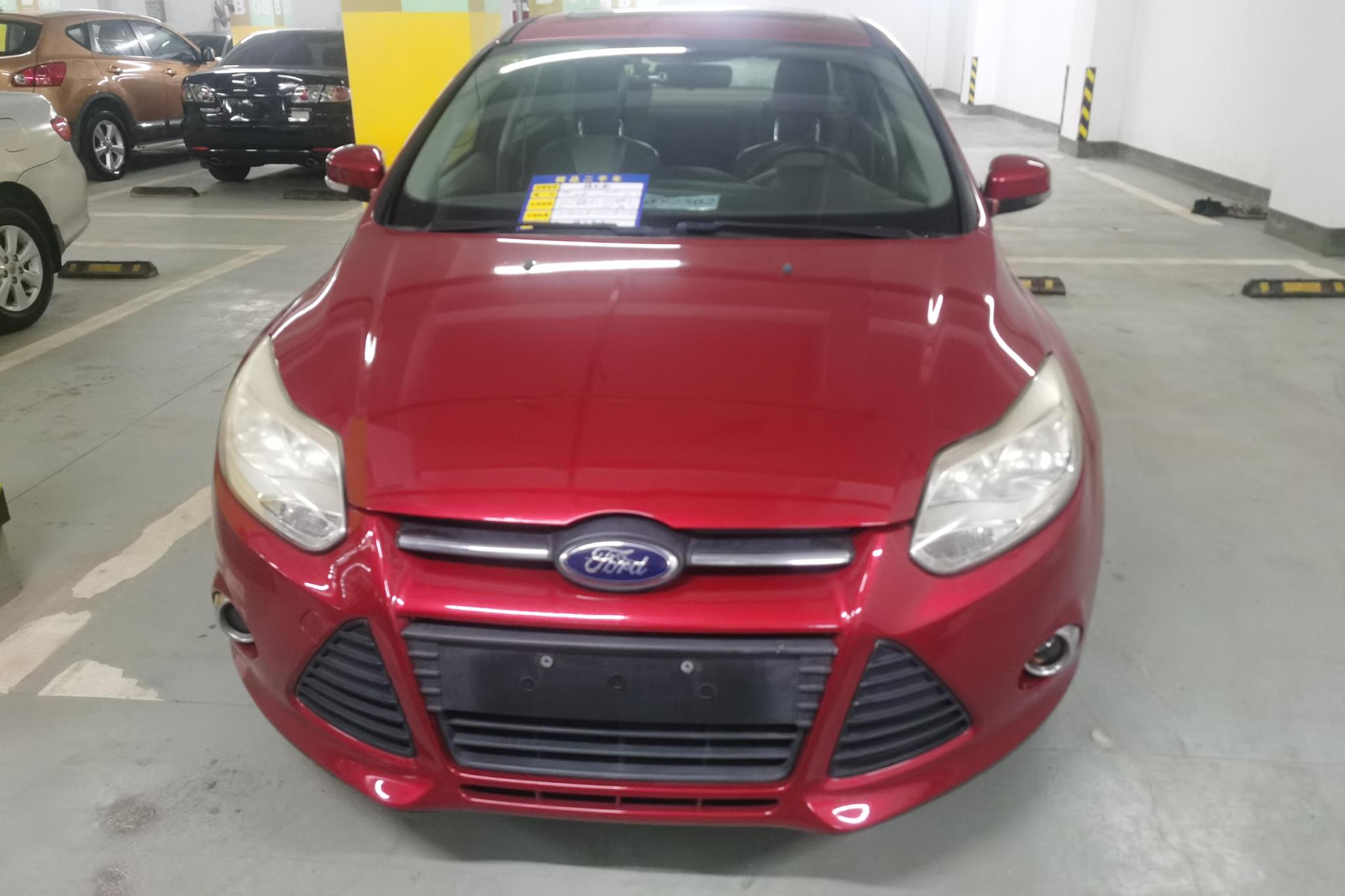Ford Focus 2012 1.6L AT