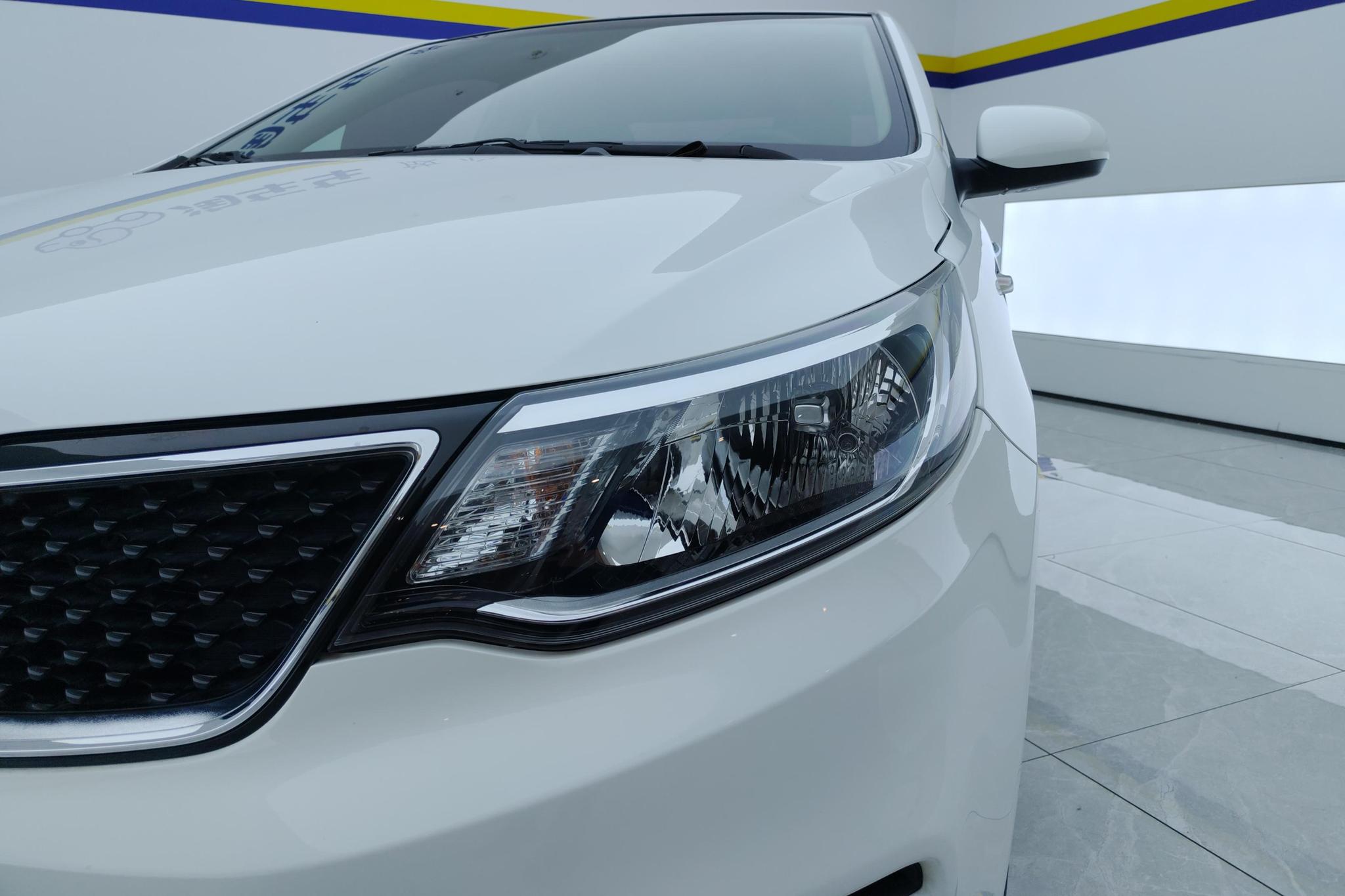 Kia K2 2015 1.4L MT GLS
